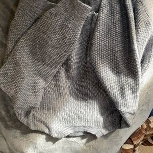 Grey sweater small